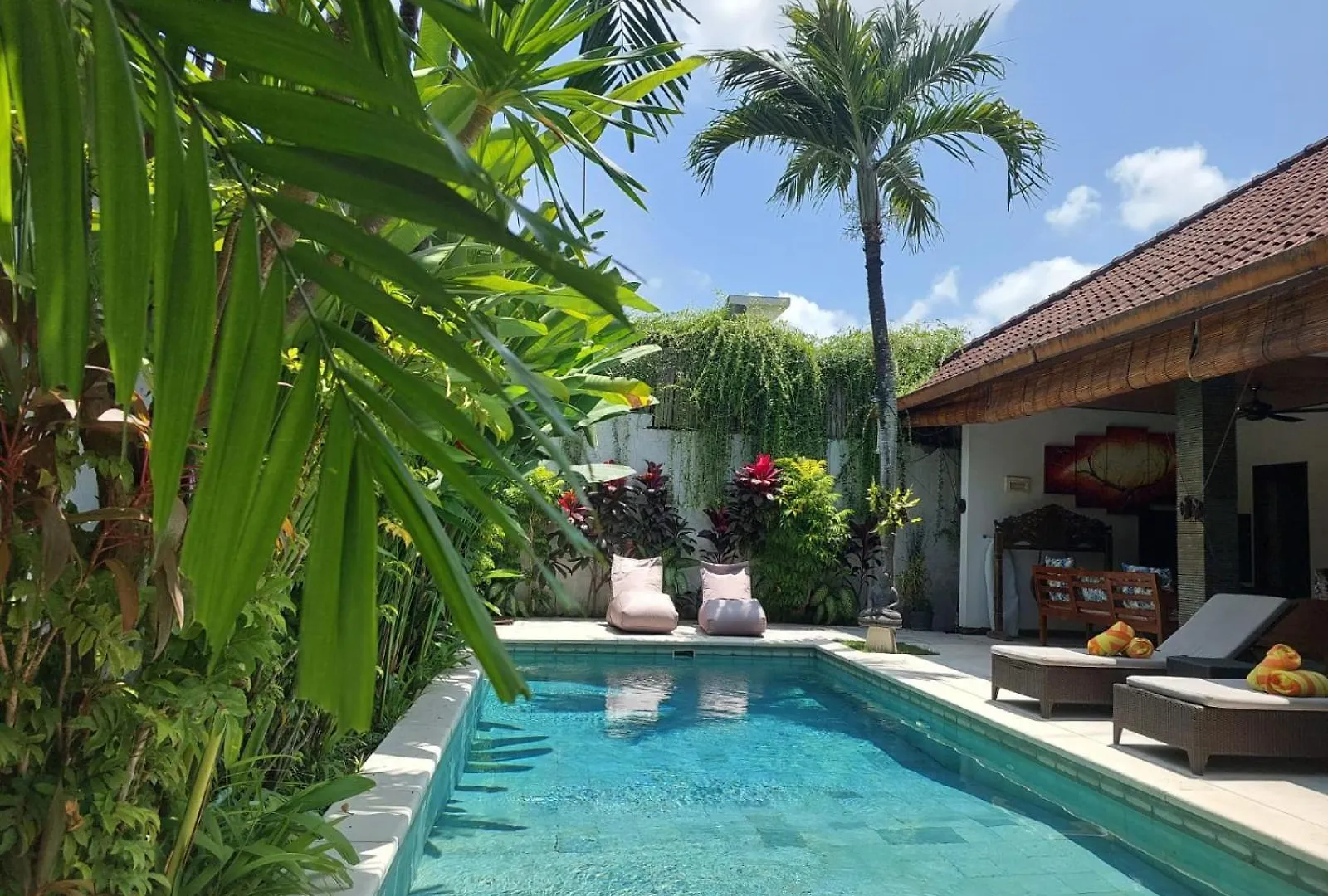 Villa Capri Sonne 4A Seminyak  Indonesia